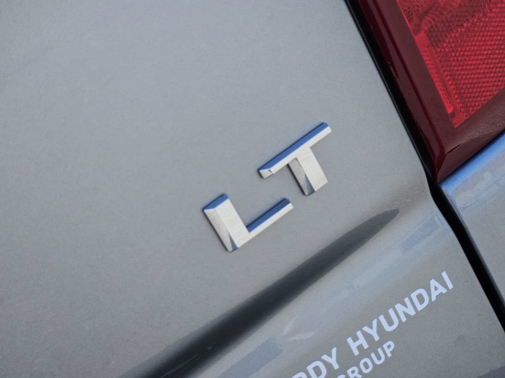 Used 2025 Chevrolet Silverado 1500 LT RWD image 8