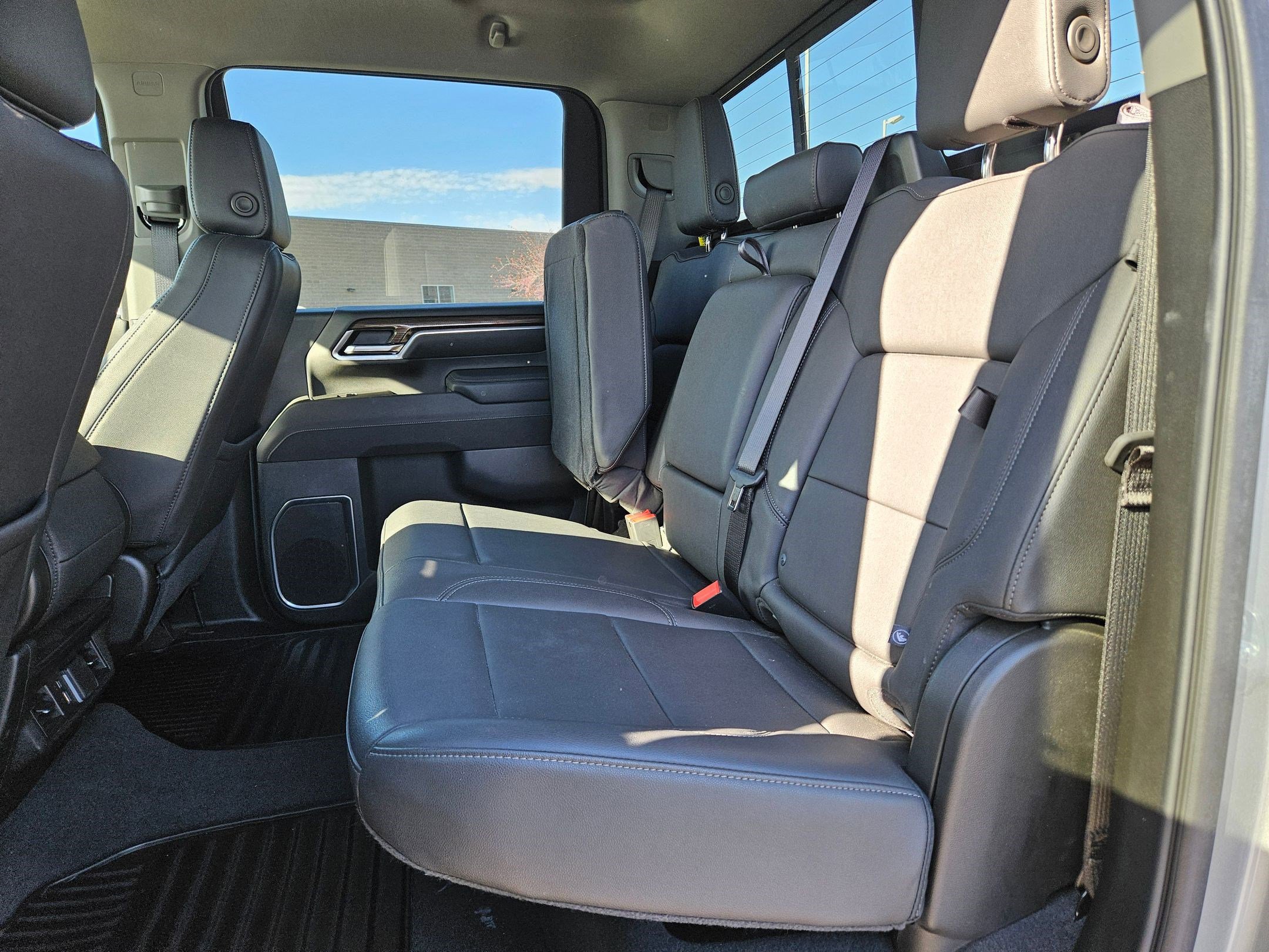 Used 2025 Chevrolet Silverado 3500 LT w/ Trail Boss Package image 27