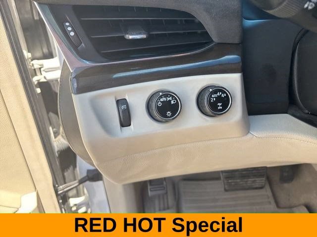 Used 2018 Cadillac Escalade ESV Luxury AWD/4WD image 20