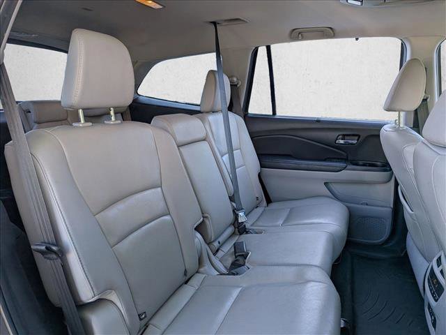 Used 2018 Honda Pilot Touring image 16