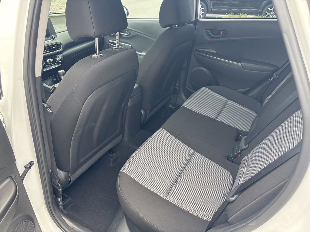 Used 2022 Hyundai Kona SE FWD image 15