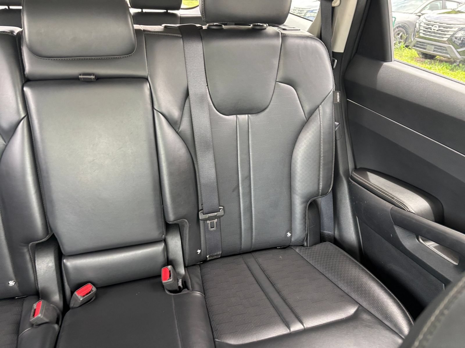 Used 2024 Kia Sorento S FWD image 40