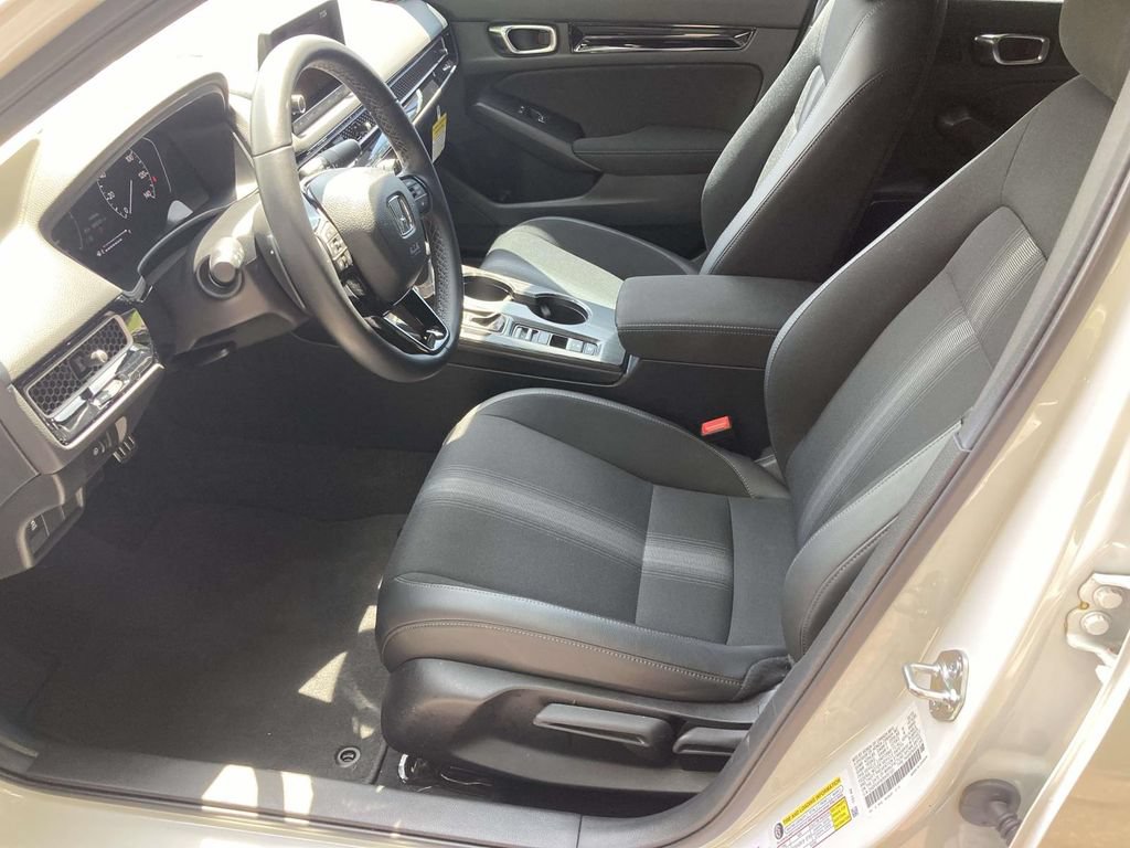 Used 2025 Honda Civic Sport image 11
