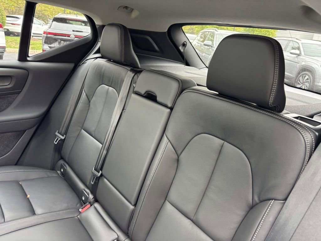 New 2026 Volvo XC40 B5 Plus w/ Protection Package Premier image 26
