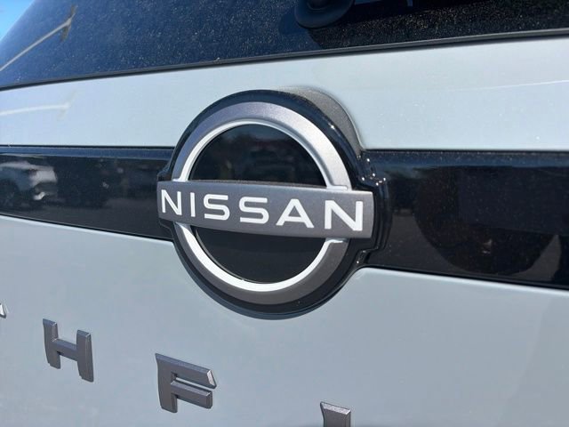 New 2026 Nissan Pathfinder Platinum image 32