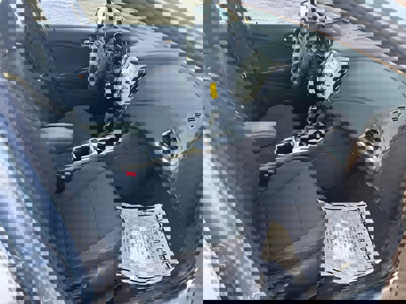 Used 2018 Chevrolet Cruze LS image 12