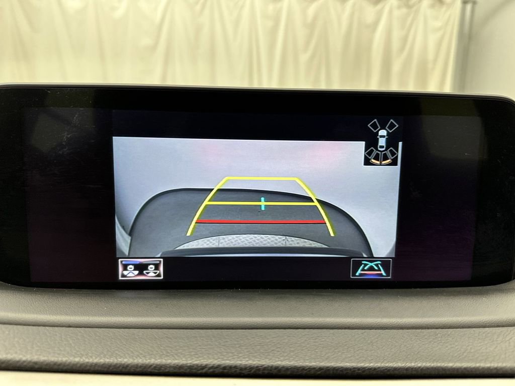 Used 2022 Lexus RX 350L Premium w/ Premium Package image 17