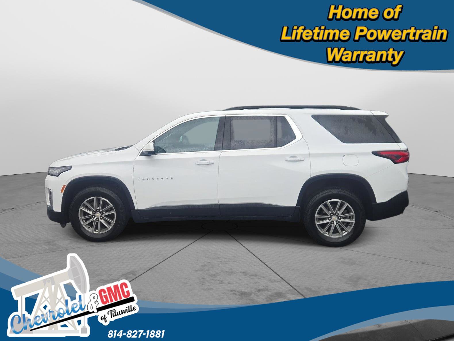 Used 2023 Chevrolet Traverse LT image 3