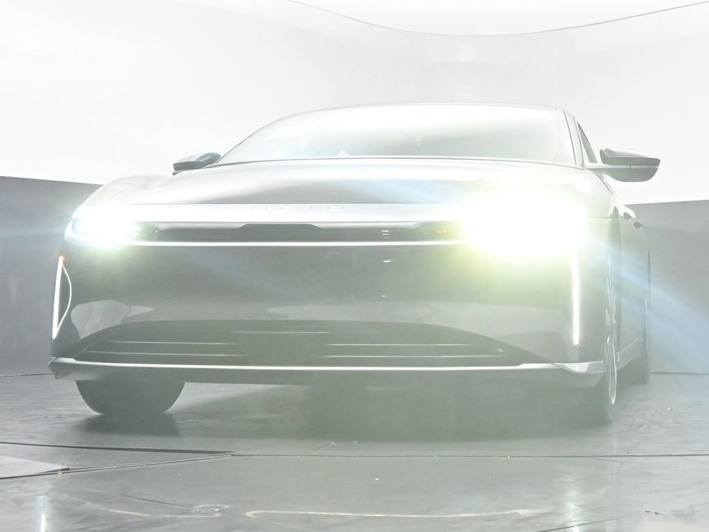 Used 2024 Lucid Air Pure RWD image 41