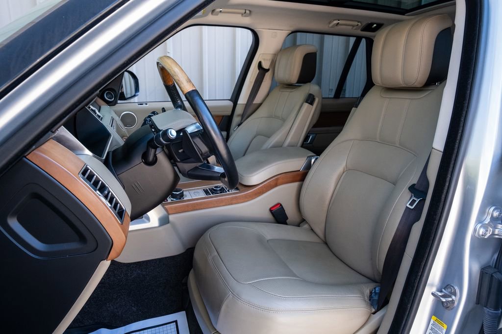 Used 2019 Land Rover Range Rover HSE image 13