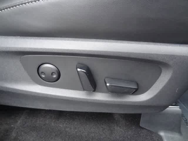 Certified 2025 INFINITI QX60 Luxe AWD/4WD image 23