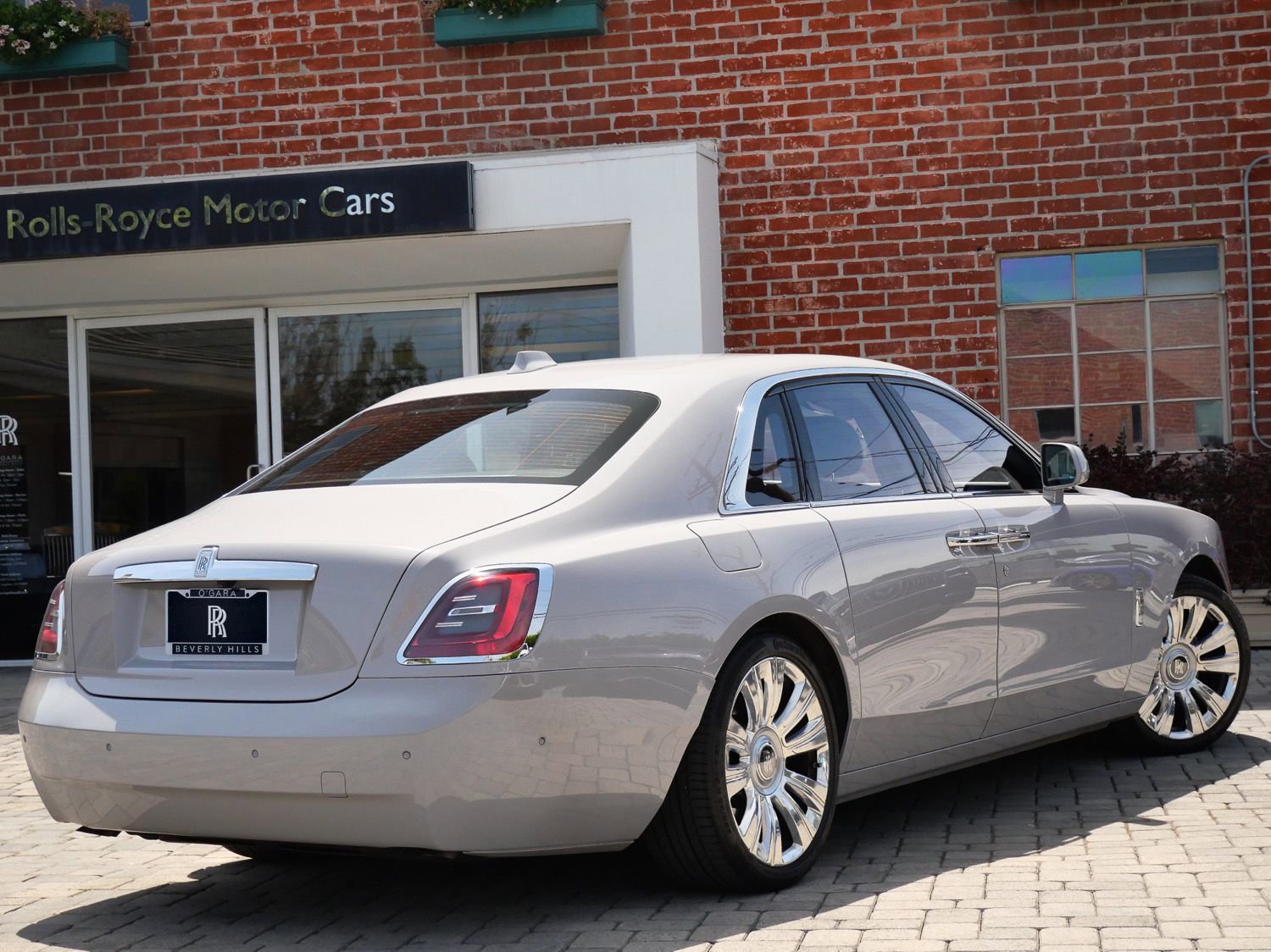 Certified 2022 Rolls-Royce Ghost AWD/4WD image 2