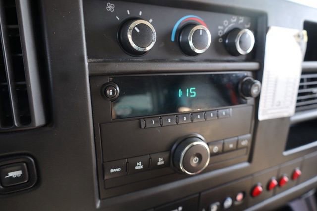 Used 2014 Chevrolet Express 2500 w/ Cold Climate Package image 7