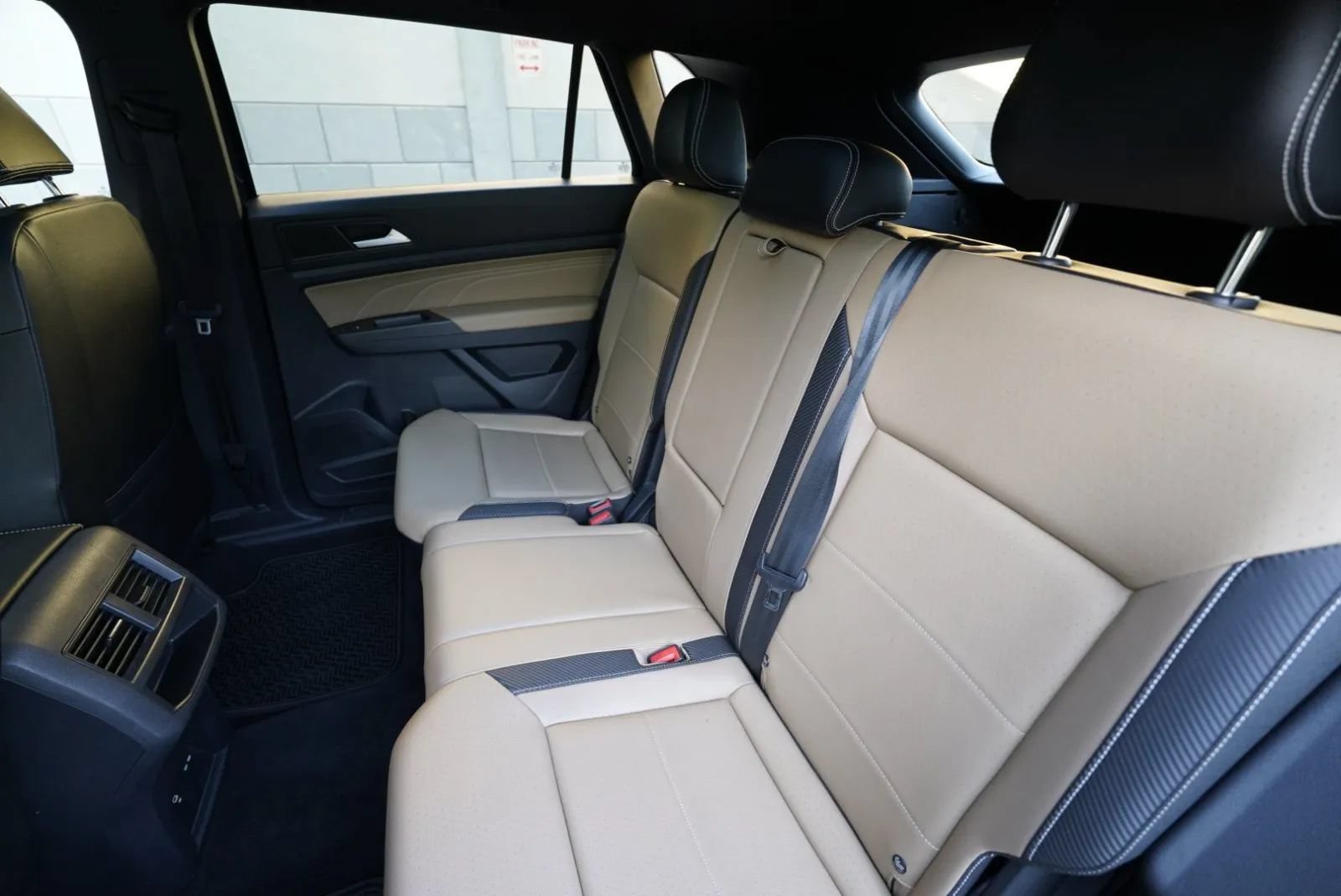 Used 2023 Volkswagen Atlas Cross Sport SE w/ Panoramic Sunroof Package AWD/4WD image 30
