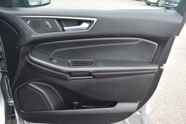 Used 2024 Ford Edge Titanium AWD/4WD image 47