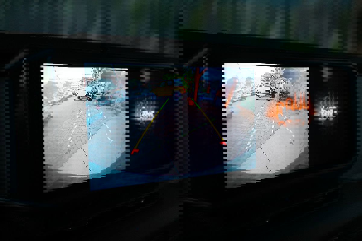 Used 2025 Jeep Wrangler Sahara w/ Safety Group image 21