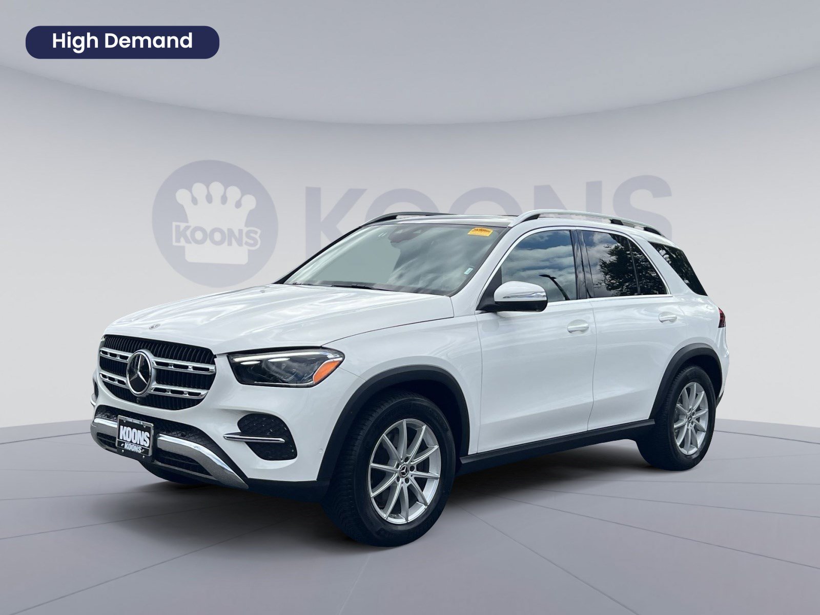 Used 2025 Mercedes-Benz GLE 350 4MATIC image 1
