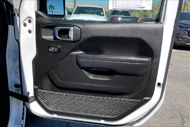 Used 2025 Jeep Wrangler Unlimited Sport AWD/4WD image 23