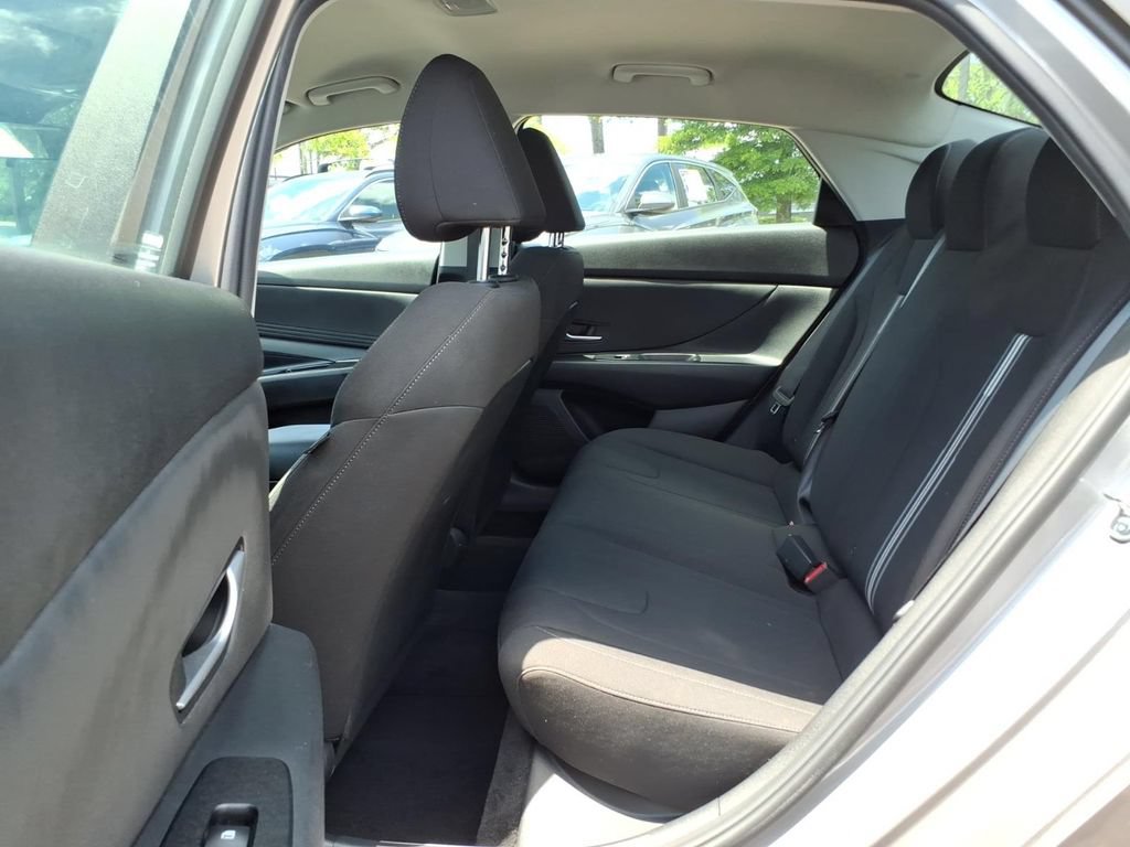 Certified 2023 Hyundai Elantra SEL w/ Convenience Package FWD image 11