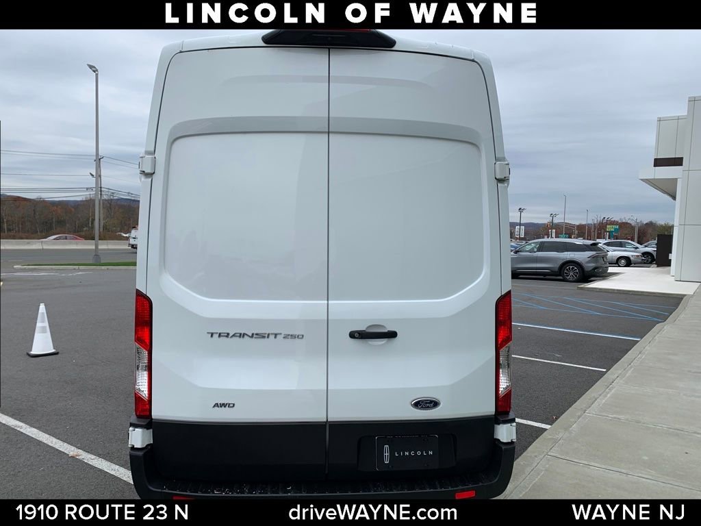 Used 2023 Ford Transit 250 148 High Roof AWD image 4