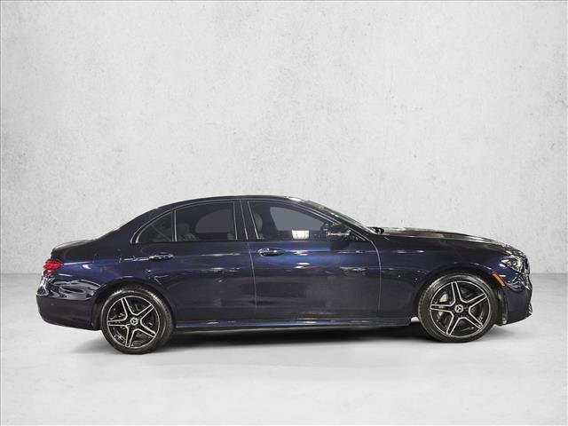 Used 2022 Mercedes-Benz E 350 4MATIC Sedan image 4