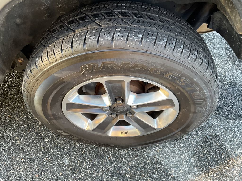 Used 2023 Jeep Wrangler Unlimited Sahara image 6