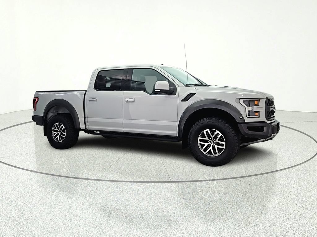 Used 2017 Ford F150 Raptor w/ Equipment Group 802A Luxury AWD/4WD image 2