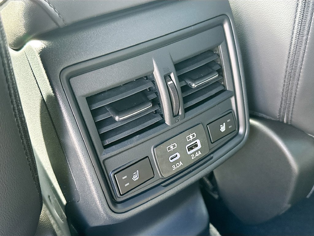 New 2026 Subaru Outback Limited AWD/4WD image 33