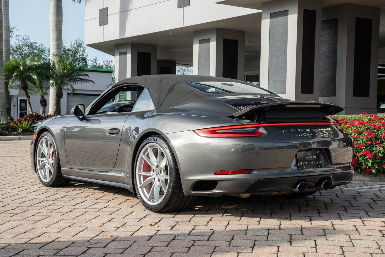 Used 2018 Porsche 911 Carrera 4S AWD/4WD image 33