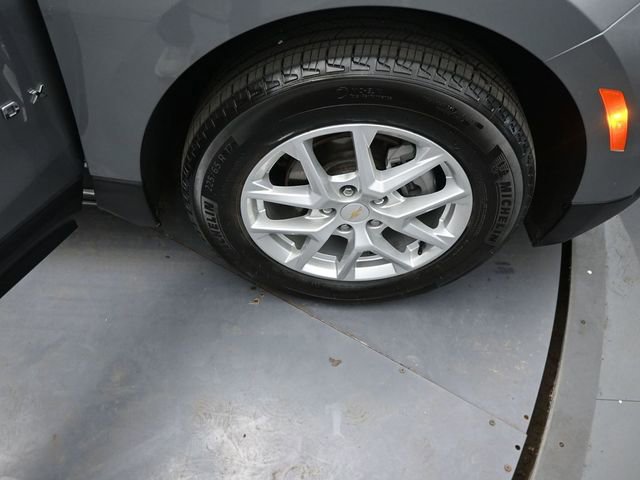 Used 2024 Chevrolet Equinox LS image 38