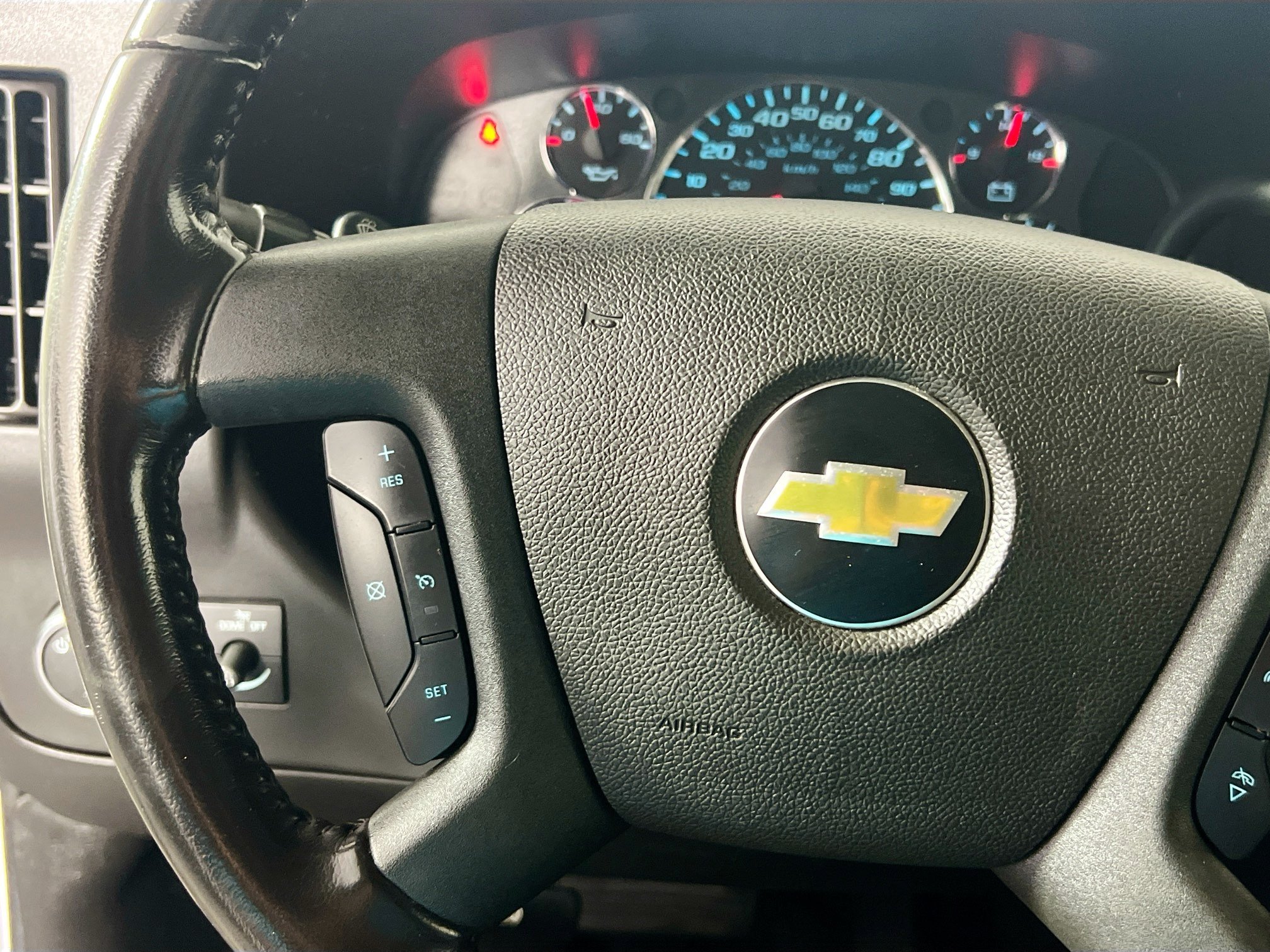 Used 2020 Chevrolet Express 3500 Extended w/ Driver Convenience Package RWD image 17