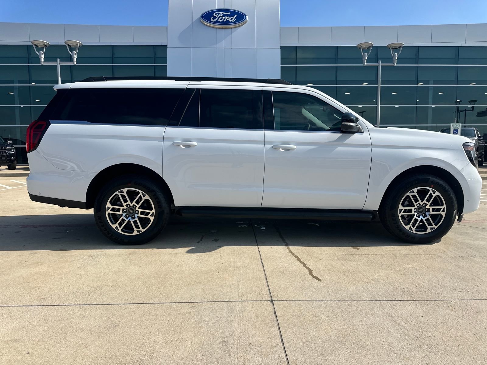 New 2025 Ford Expedition Max Active image 6