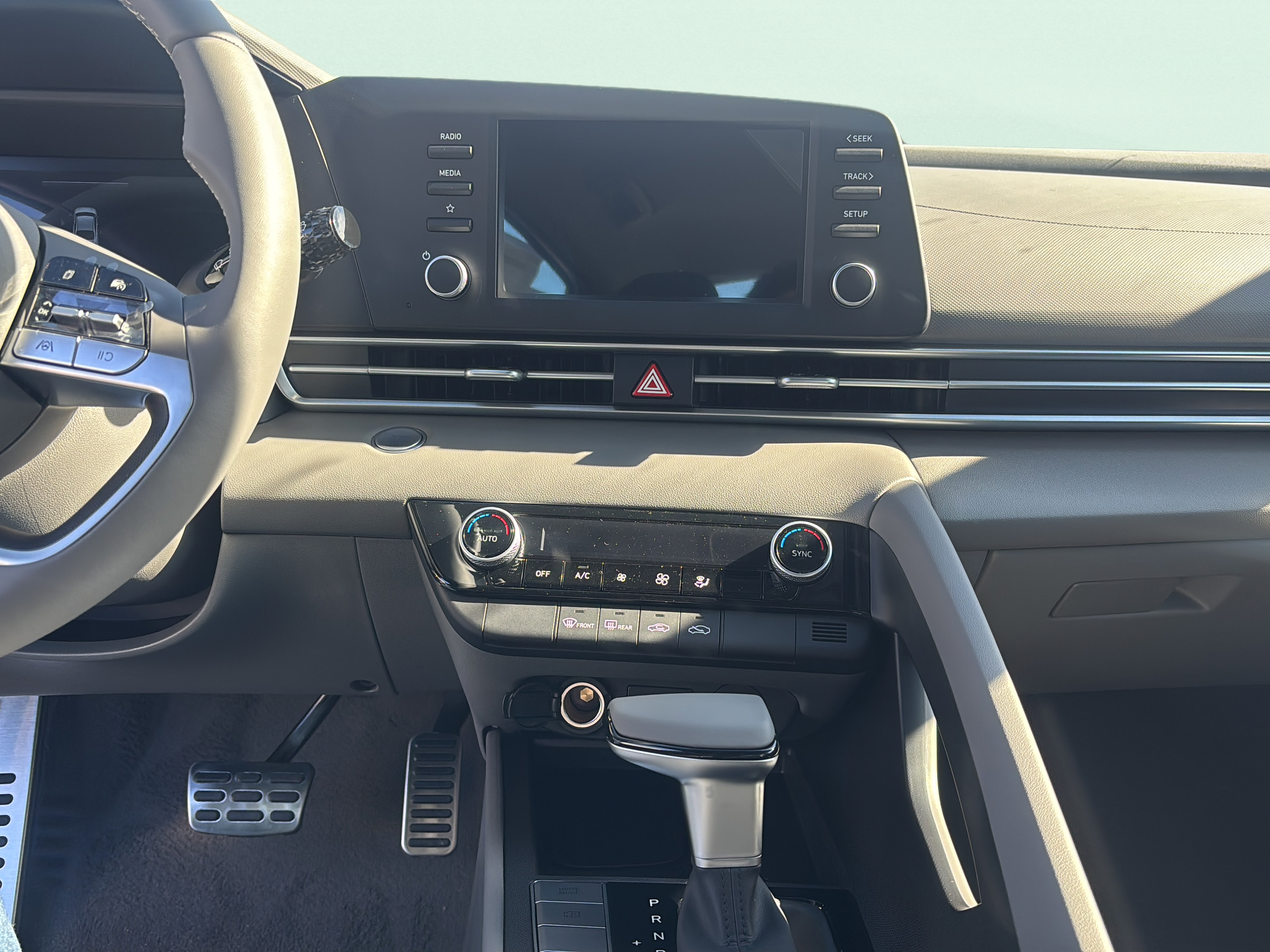 Certified 2026 Hyundai Elantra Sport w/ Cargo Package FWD image 19