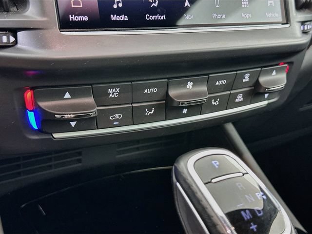 Used 2024 Maserati Levante GT Ultima AWD/4WD image 21
