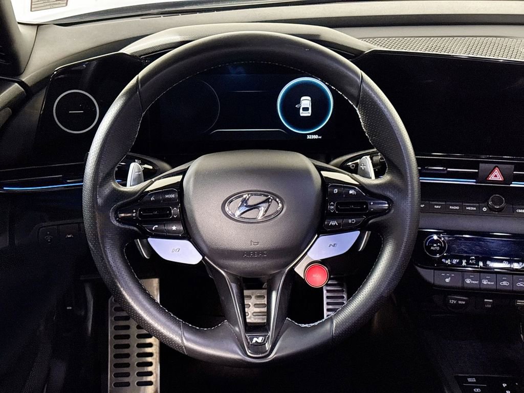 Used 2022 Hyundai Elantra N FWD image 13