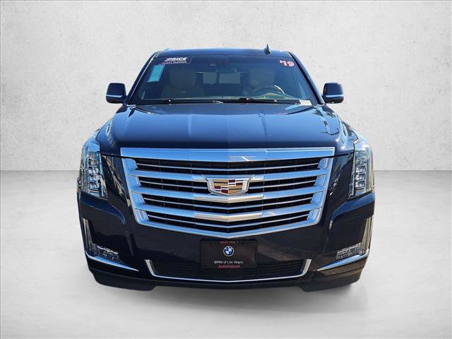 Used 2019 Cadillac Escalade ESV Platinum AWD/4WD image 2