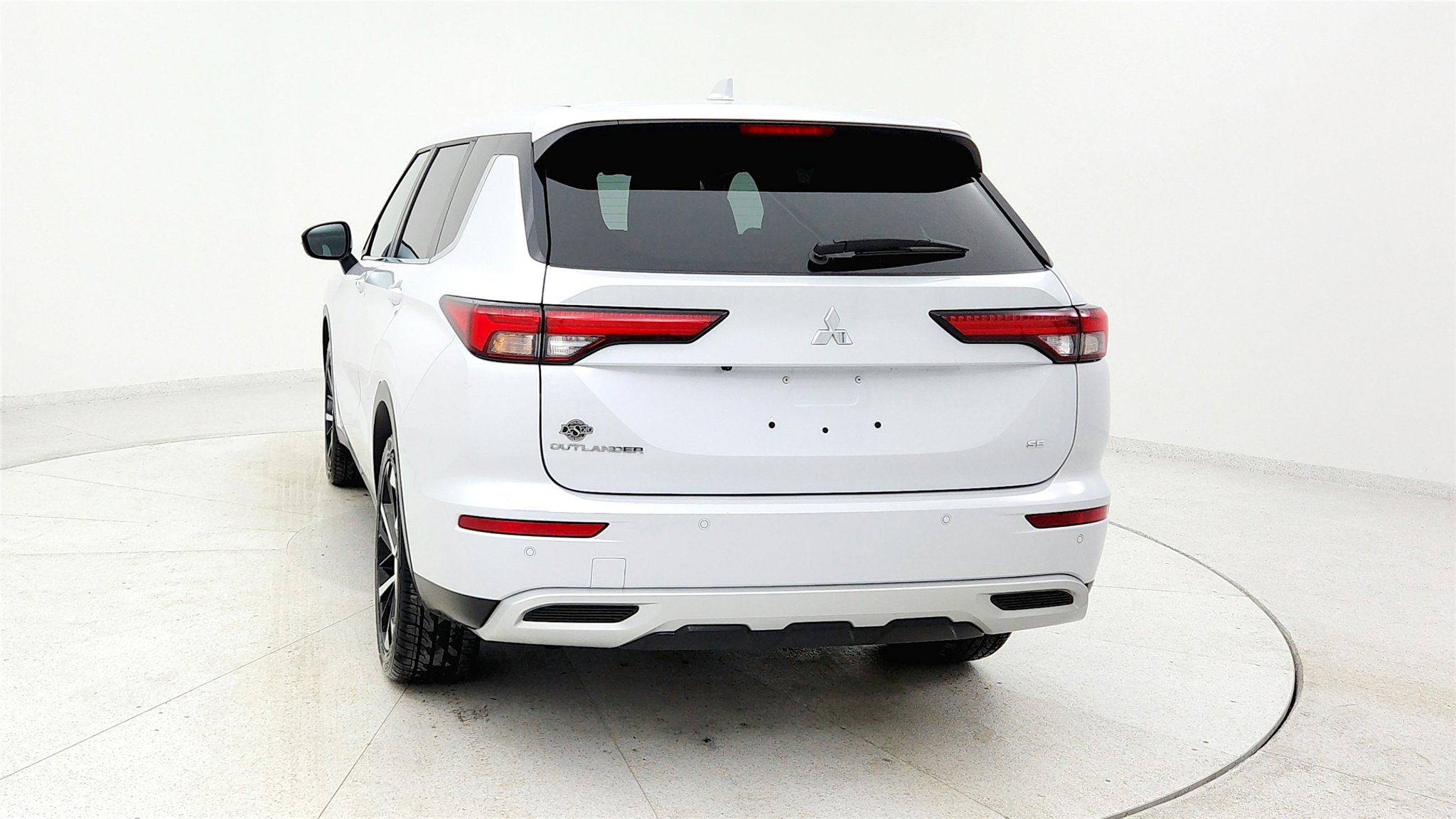 Used 2024 Mitsubishi Outlander FWD image 4