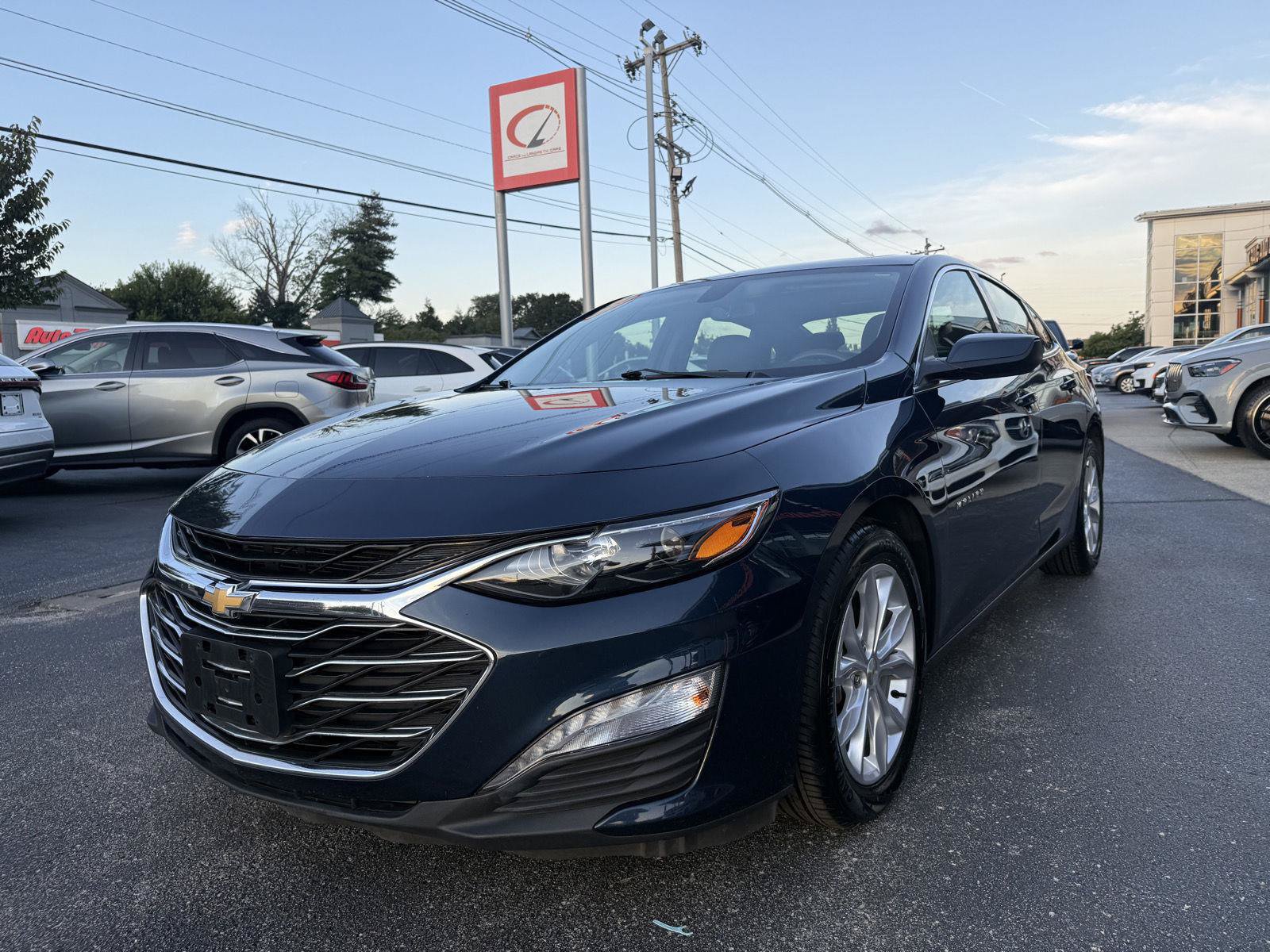 Used 2022 Chevrolet Malibu LT FWD image 10