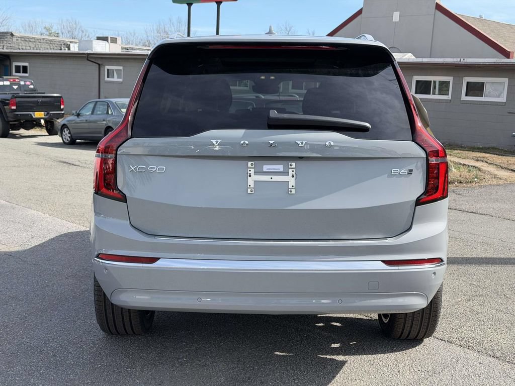 New 2026 Volvo XC90 B6 Plus w/ Protection Package Premier AWD/4WD image 20