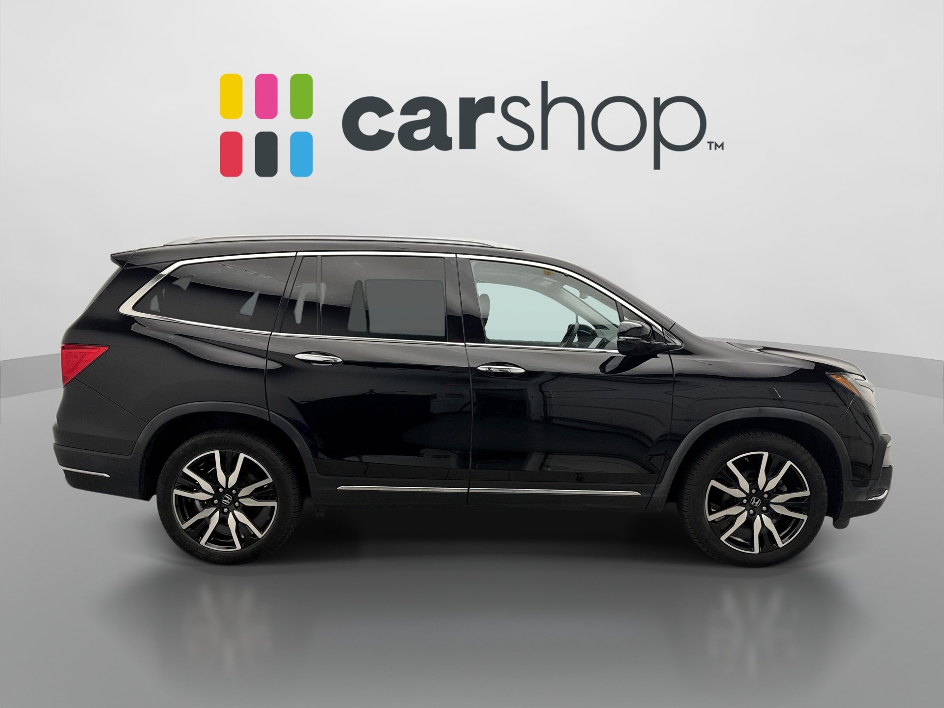 Used 2019 Honda Pilot Touring image 6