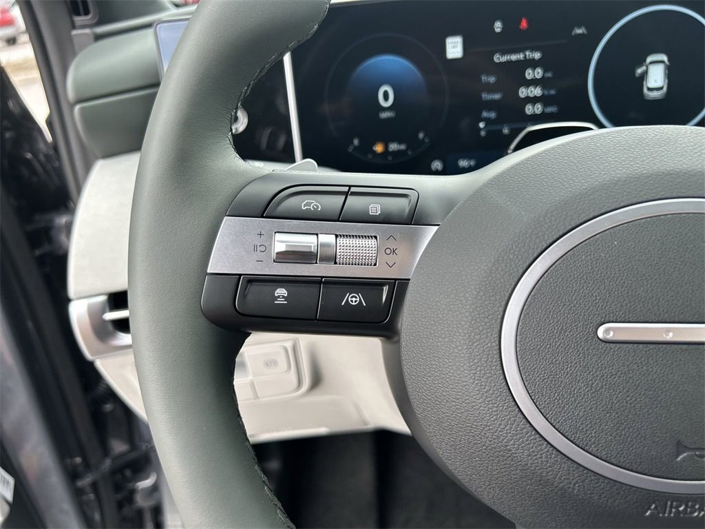 New 2025 Hyundai Tucson Limited image 29