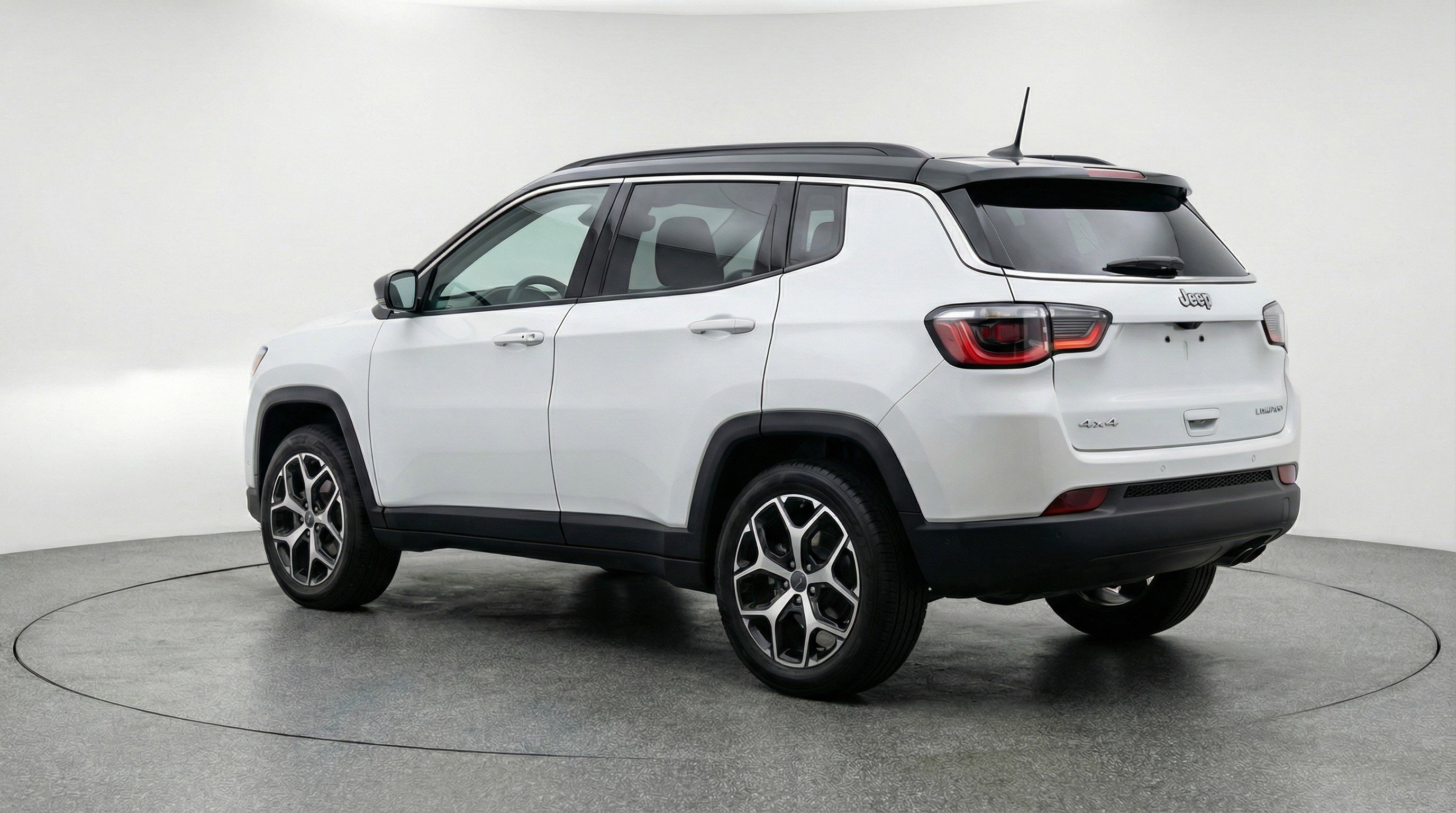 Used 2025 Jeep Compass Limited AWD/4WD image 6