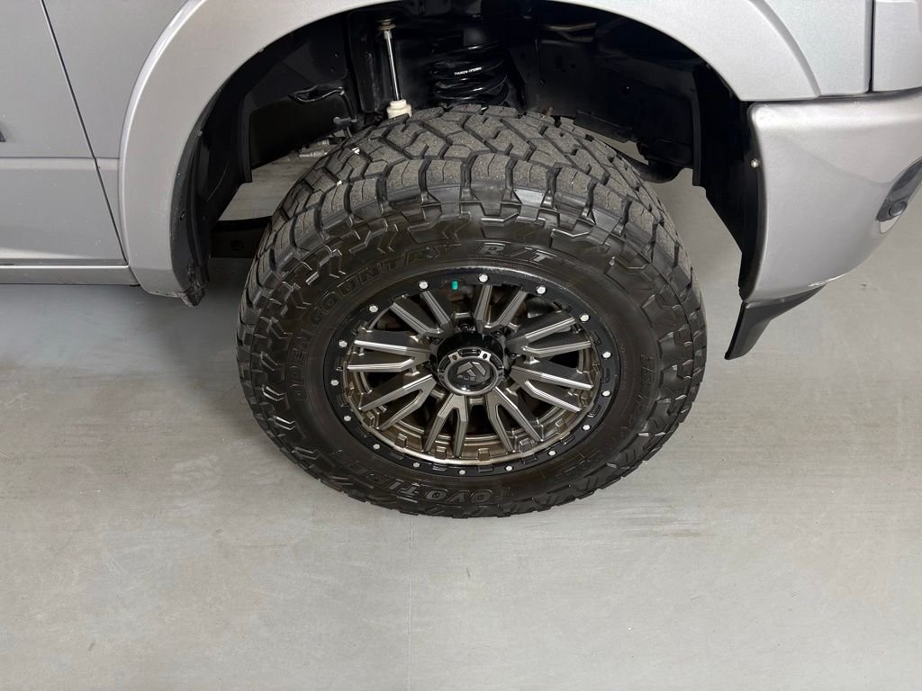 Used 2020 RAM 2500 Laramie w/ Night Edition AWD/4WD image 10