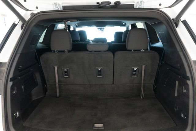 Used 2025 GMC Acadia Elevation image 15