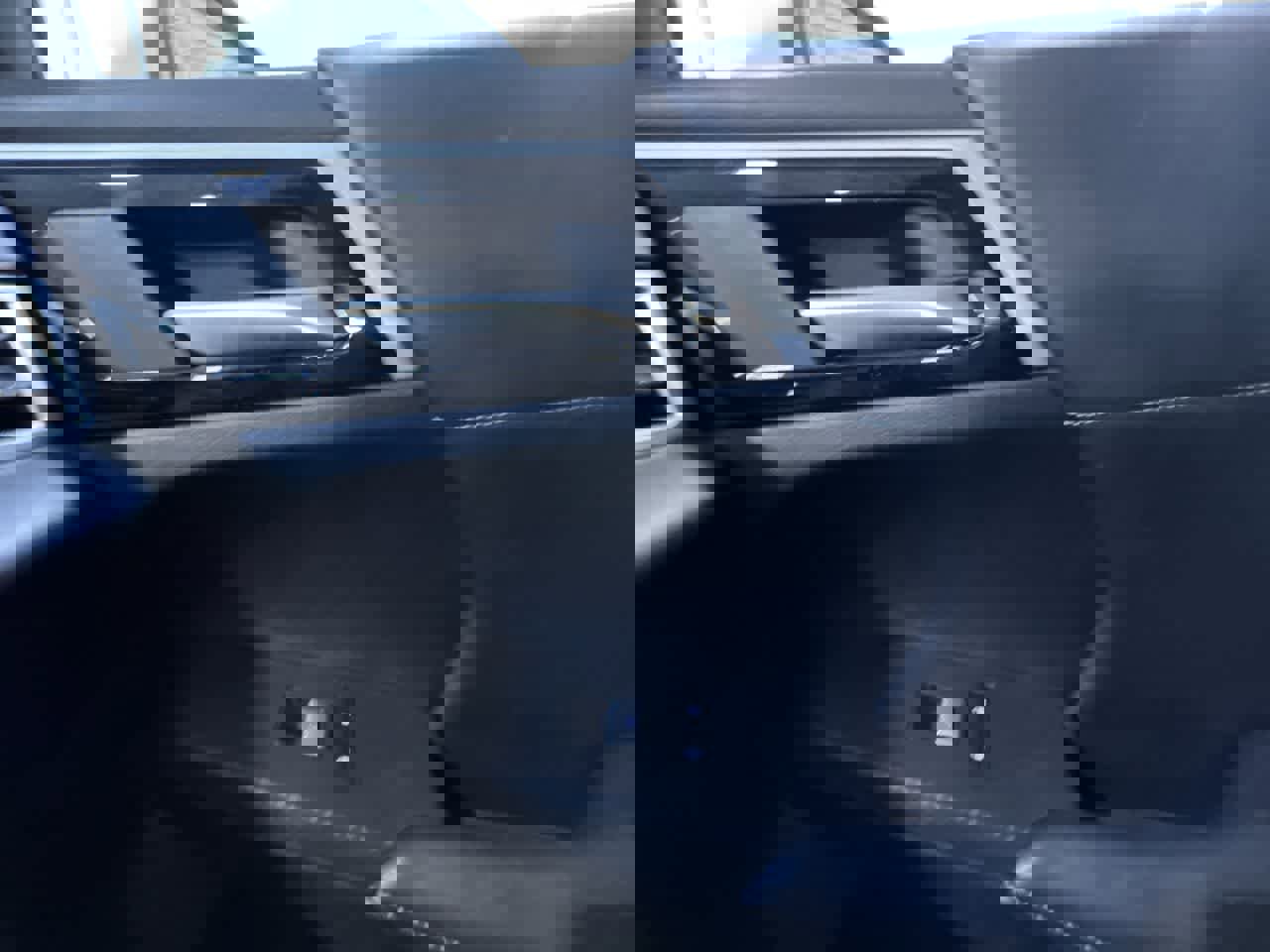 Used 2024 Mitsubishi Outlander SE image 36