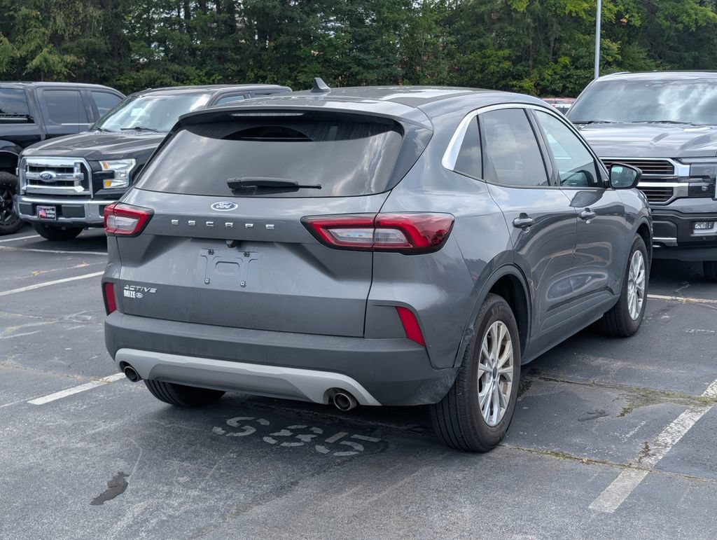 Used 2023 Ford Escape Active FWD image 3