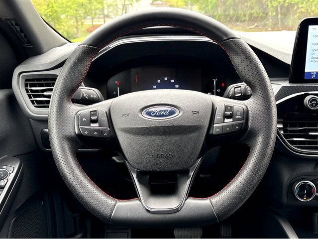 Used 2025 Ford Escape ST-Line FWD image 10