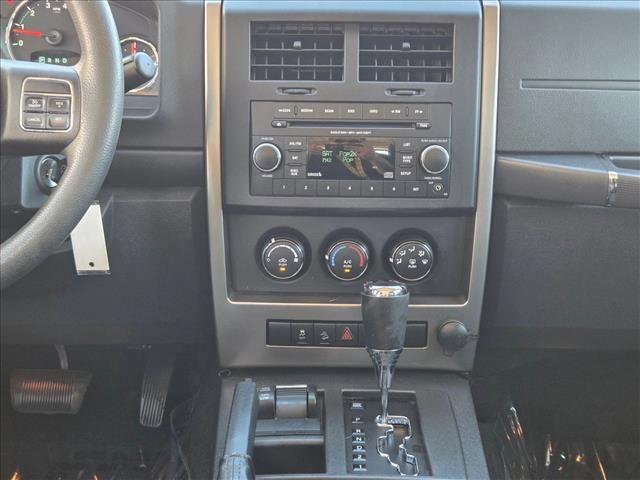 Used 2012 Jeep Liberty Sport image 14