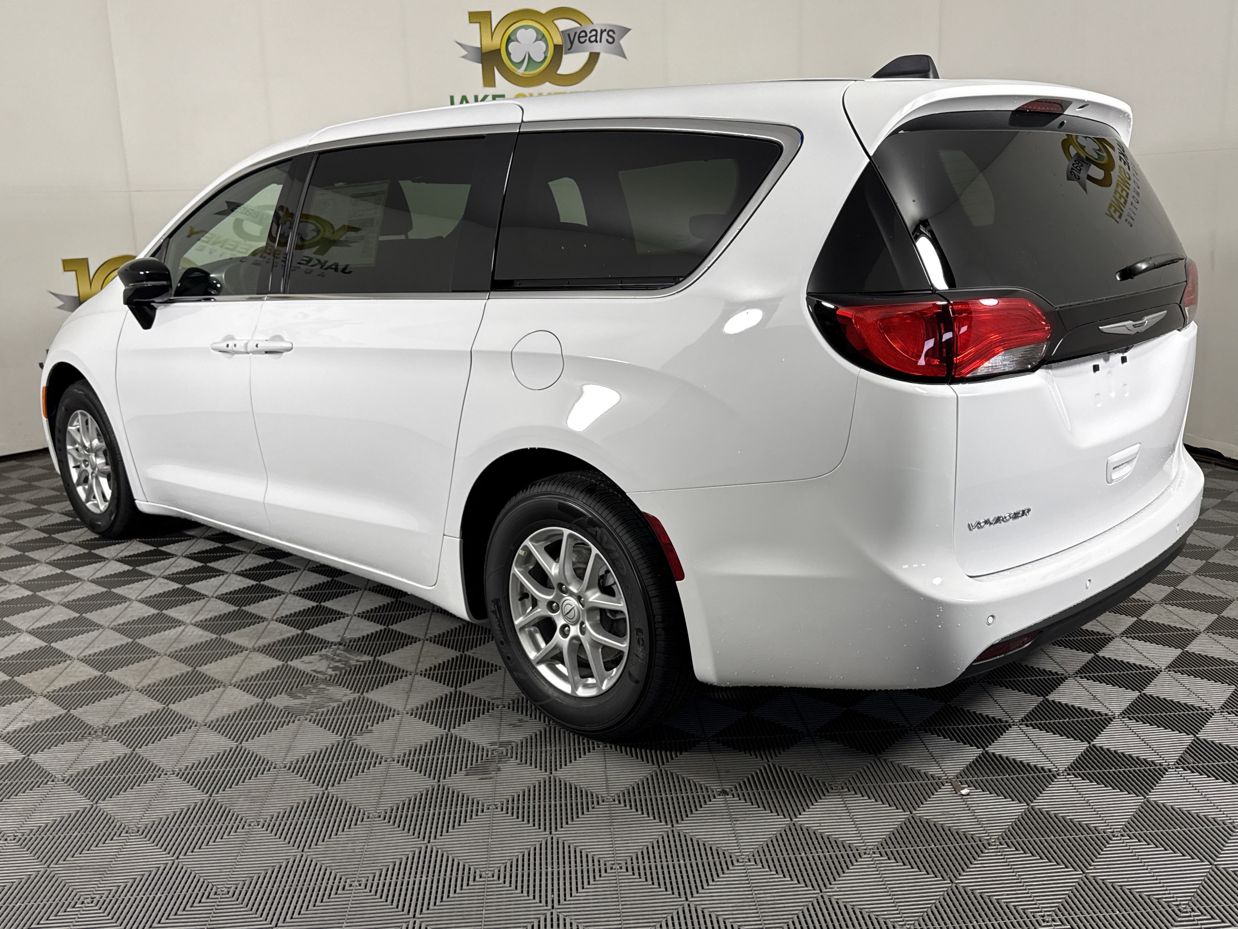 New 2026 Chrysler Voyager LX image 6