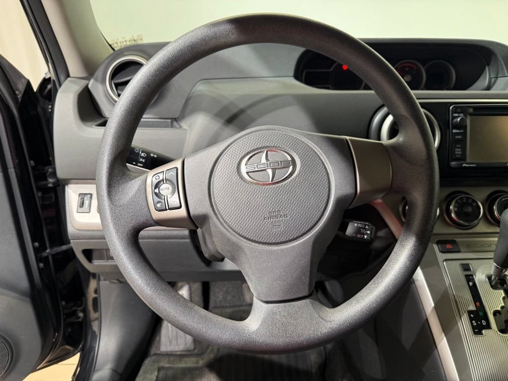 Used 2015 Scion xB FWD image 21